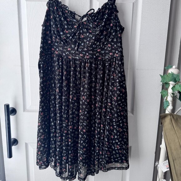 Torrid Mini Mesh Floral Skater Dress Size 0 - Picture 3 of 5